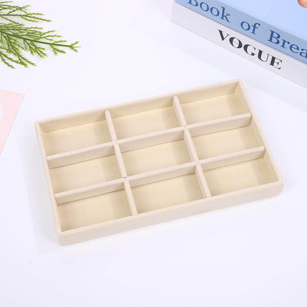 Magnetic Jewelry Organizer Case, image 1 of 6