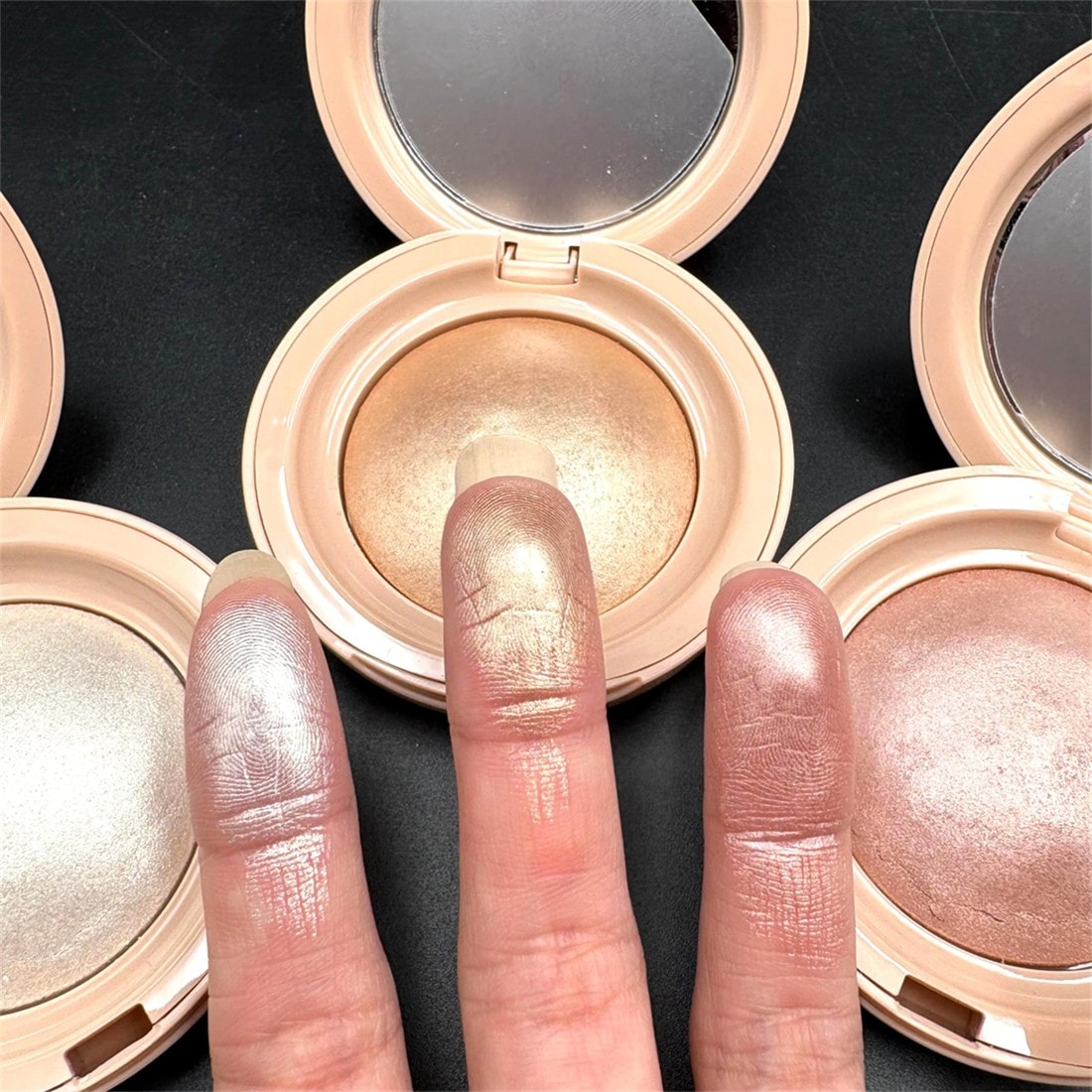 Pressed Powder Highlighter, image 1 of 1