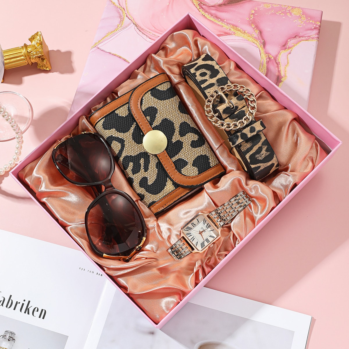 Quartz Watch & Accessory Gift Set, image 1 of 6