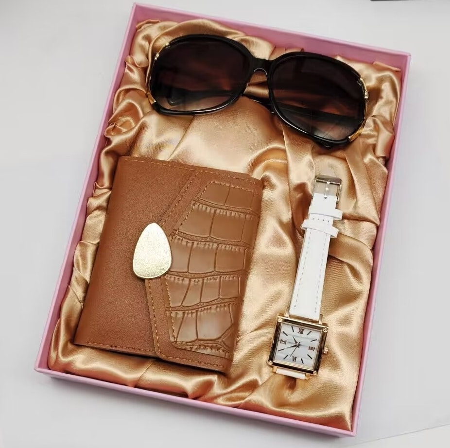 Quartz Watch & Accessory Gift Set, image 1 of 6