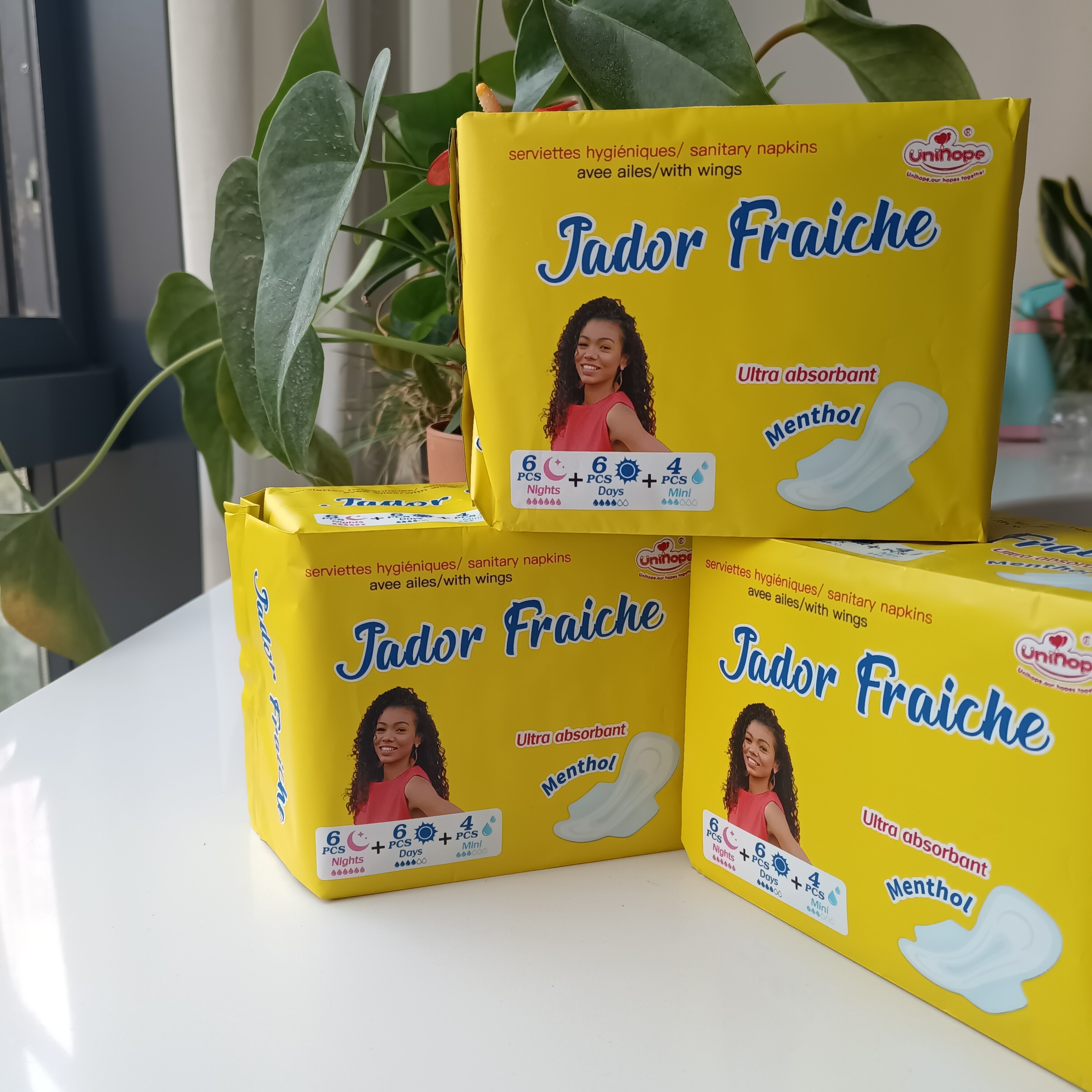 Sanitary Pads, image 1 of 6